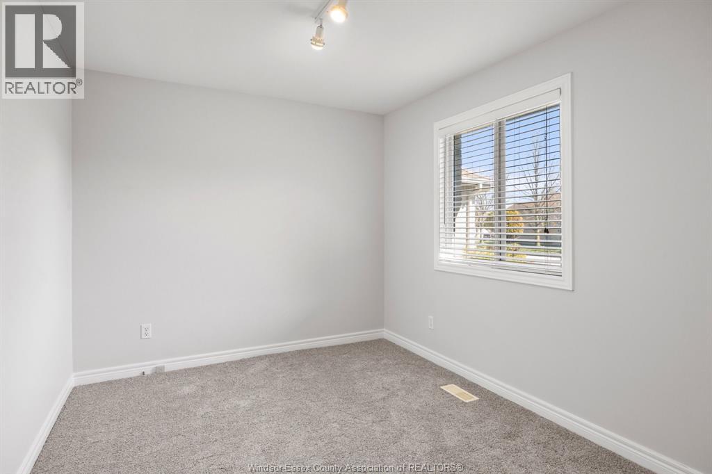 619 Rodfam, Windsor, Ontario  N9G 2W5 - Photo 11 - 26019006