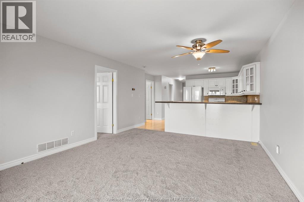 619 Rodfam, Windsor, Ontario  N9G 2W5 - Photo 7 - 26019006