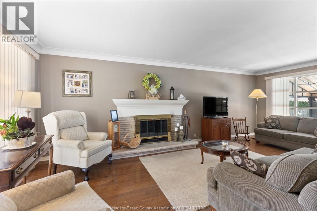 3495 Everts Avenue, Windsor, Ontario  N9E 2V9 - Photo 2 - 26019025