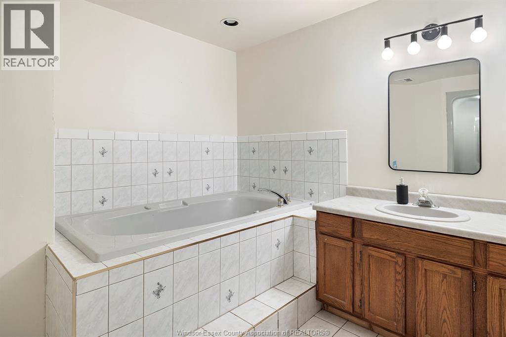 108 Westchester Road, Harrow, Ontario  N0R 1G0 - Photo 14 - 26019038