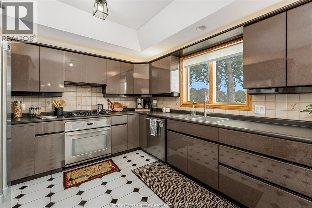 847 Lake Shore Drive, Windsor, Ontario  N9G 2R1 - Photo 21 - 26018986