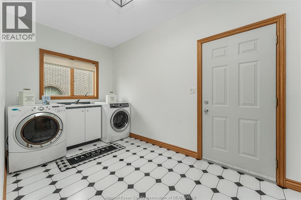 847 Lake Shore Drive, Windsor, Ontario  N9G 2R1 - Photo 37 - 26018986