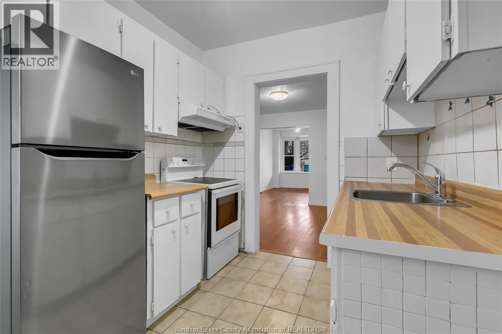 1448 Wyandotte Street West, Windsor, Ontario  N9B 1H4 - Photo 12 - 26019016