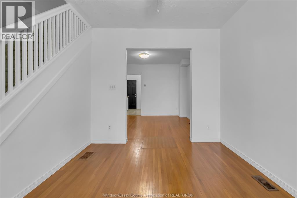 1448 Wyandotte Street West, Windsor, Ontario  N9B 1H4 - Photo 5 - 26019016