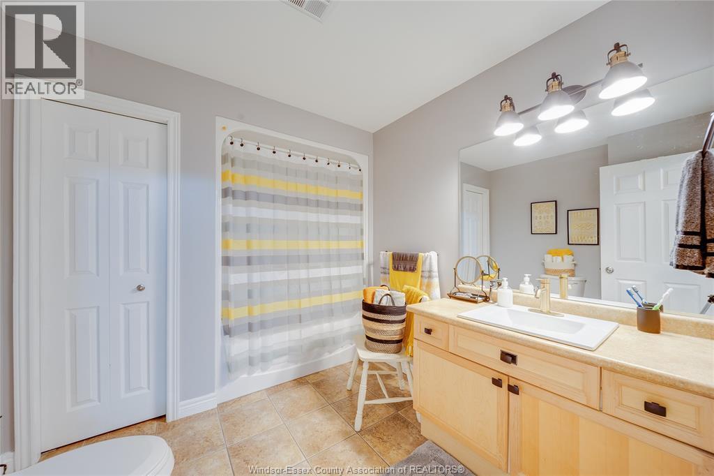 1971 Luxury Avenue, Windsor, Ontario  N8P 1W9 - Photo 28 - 26018600