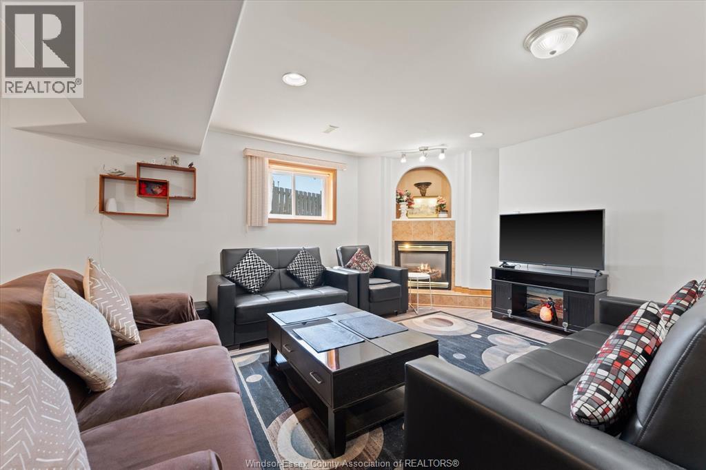 1469 Meridian Street, Windsor, Ontario  N9G 3E5 - Photo 23 - 26019049
