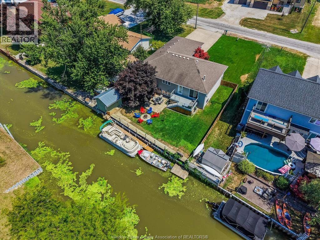 353 East Ruscom River Road, Lakeshore, Ontario  N0R 1S0 - Photo 2 - 26019055