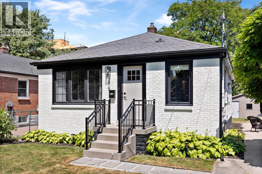 278 ST. PAUL AVENUE, Windsor, Ontario