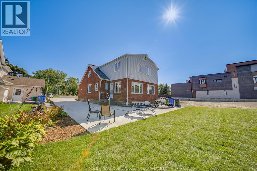 13902 Riverside Drive, Tecumseh, Ontario  N8W 1B6 - Photo 28 - 26018563