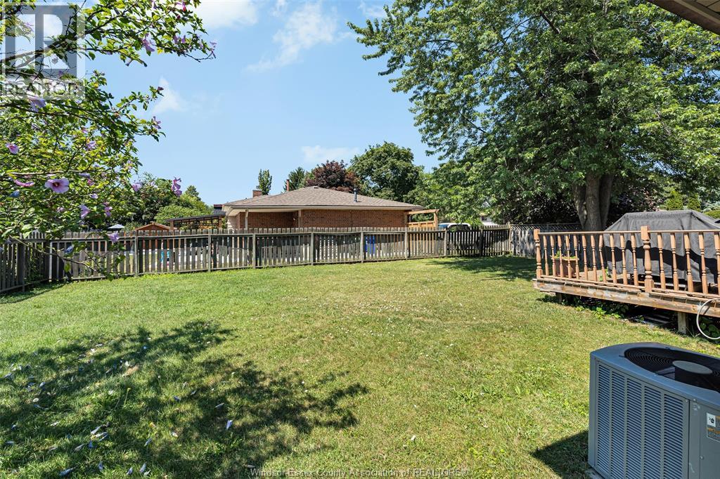 646 Estate Park, Tecumseh, Ontario  N8N 3C8 - Photo 28 - 26019069