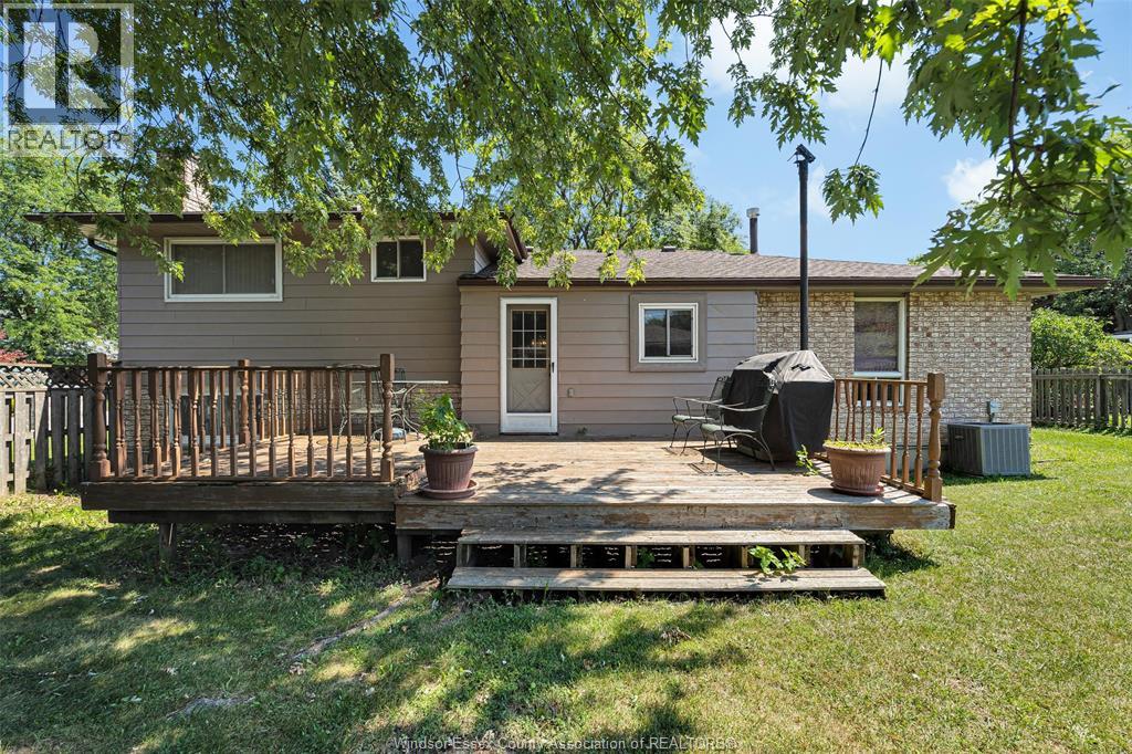 646 Estate Park, Tecumseh, Ontario  N8N 3C8 - Photo 30 - 26019069