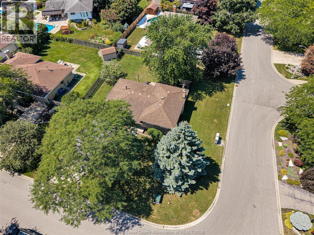 646 Estate Park, Tecumseh, Ontario  N8N 3C8 - Photo 33 - 26019069