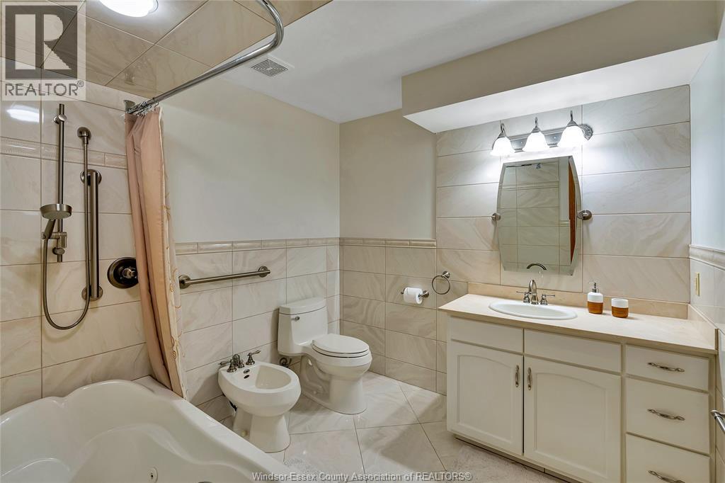 1160 Jillian, Lakeshore, Ontario  N0R 1A0 - Photo 22 - 26019057