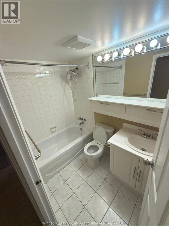 380 Pelissier Street Unit# 2402, Windsor, Ontario  N9A 6V7 - Photo 9 - 26019022