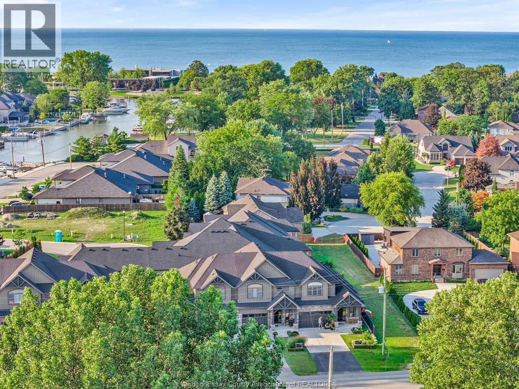240 Old Tecumseh Road, Lakeshore, Ontario  N8N 3S7 - Photo 3 - 26019080