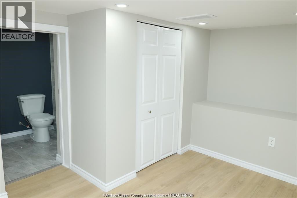 935 Langlois Avenue Unit# Lower, Windsor, Ontario  N9A 2H2 - Photo 13 - 26019008