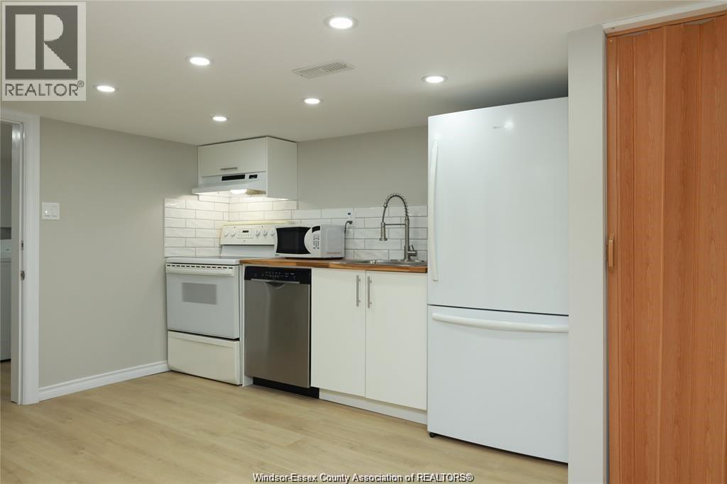 935 Langlois Avenue Unit# Lower, Windsor, Ontario  N9A 2H2 - Photo 16 - 26019008