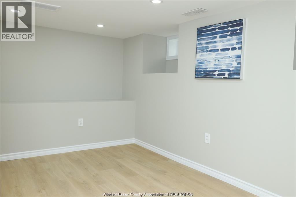 935 Langlois Avenue Unit# Lower, Windsor, Ontario  N9A 2H2 - Photo 9 - 26019008