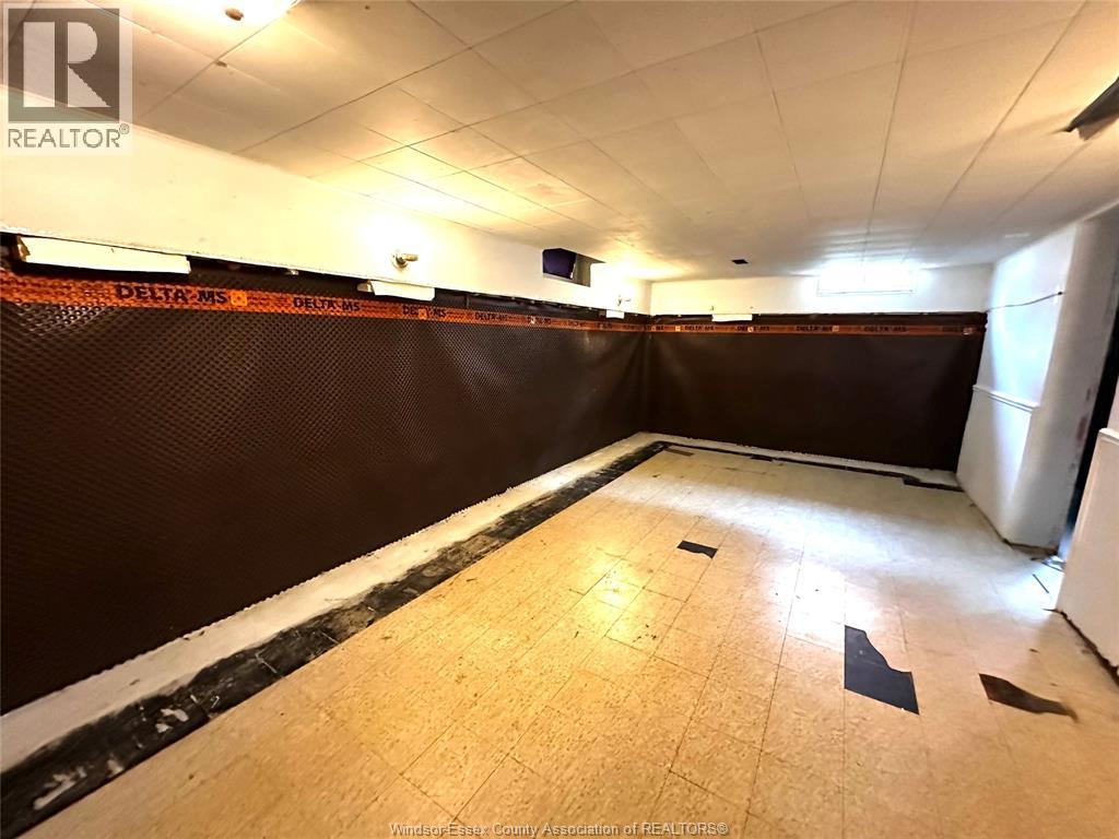 3615 Longfellow, Windsor, Ontario  N9E 2M2 - Photo 11 - 26019127