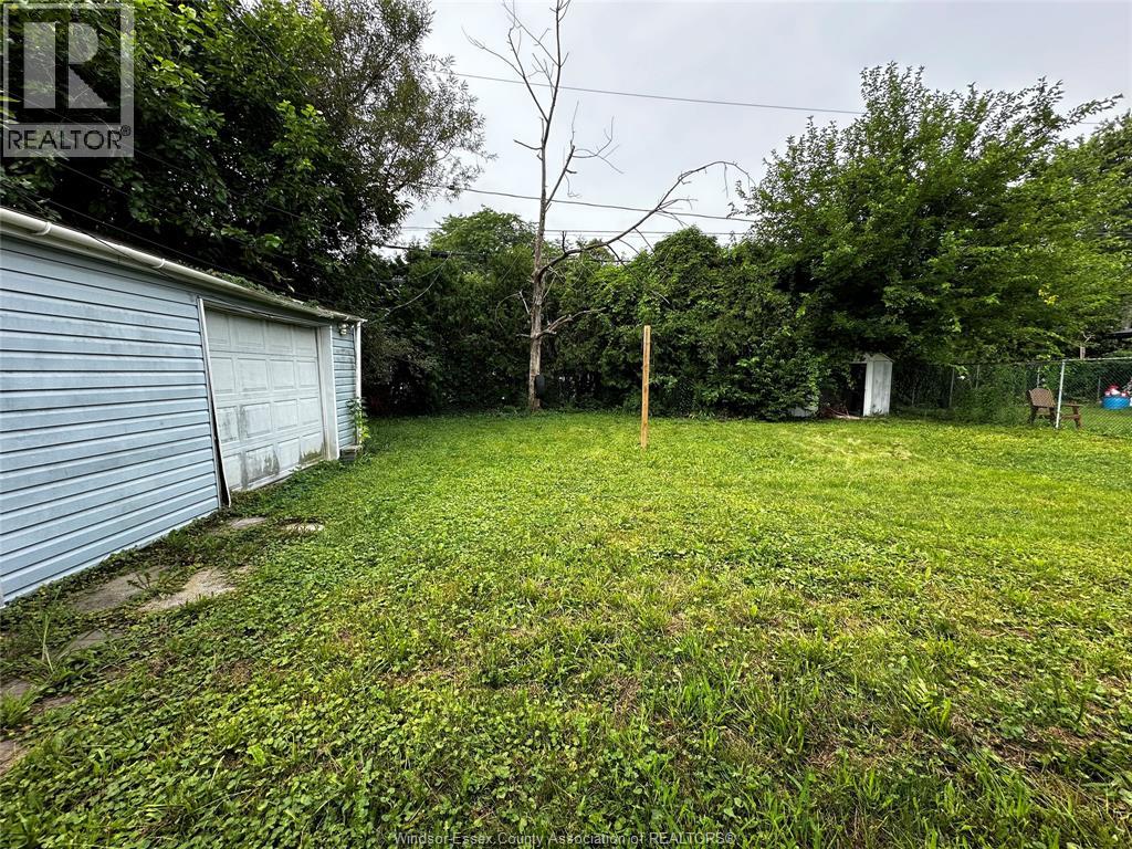 3615 Longfellow, Windsor, Ontario  N9E 2M2 - Photo 15 - 26019127