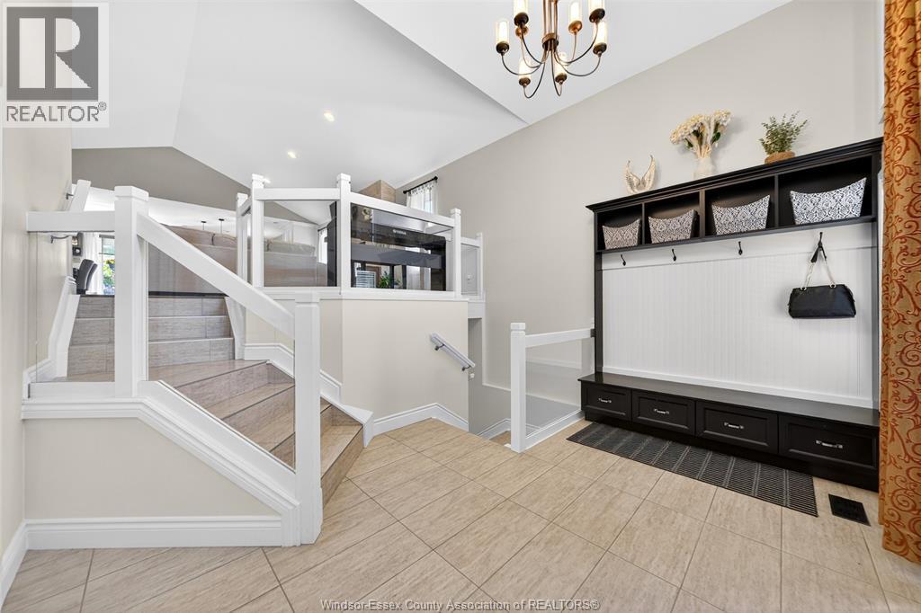 3939 Wildwood Drive, Windsor, Ontario  N8R 2L4 - Photo 4 - 26019128
