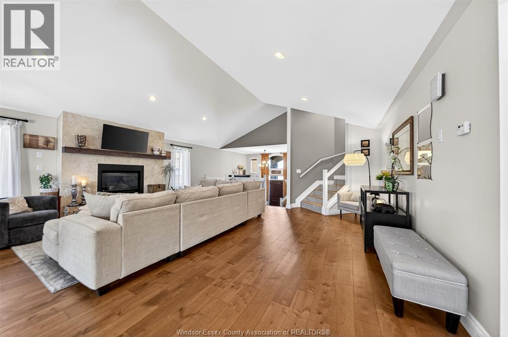3939 Wildwood Drive, Windsor, Ontario  N8R 2L4 - Photo 5 - 26019128
