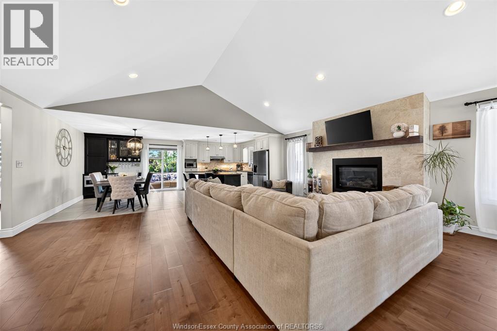 3939 Wildwood Drive, Windsor, Ontario  N8R 2L4 - Photo 8 - 26019128