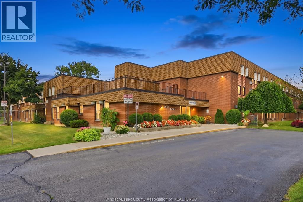 6635 THORNBERRY CRESCENT Unit# 387, Windsor, Ontario