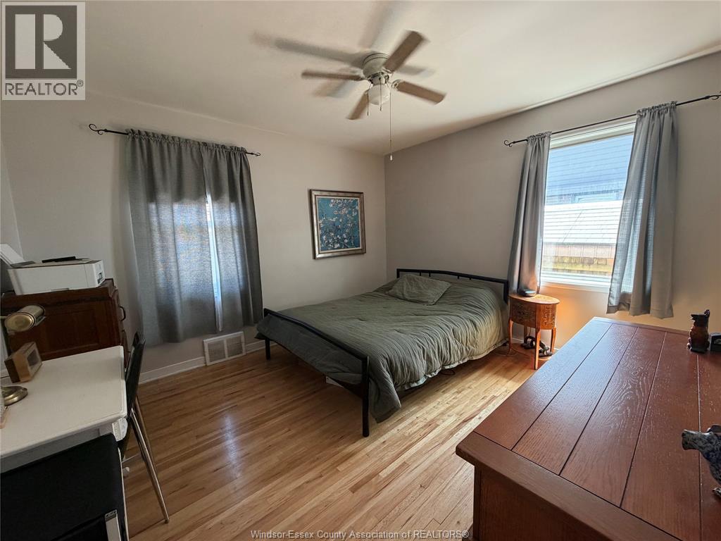 858 Laporte, Windsor, Ontario  N8S 3R4 - Photo 8 - 26019154
