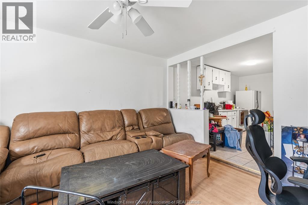 314 Bruce, Windsor, Ontario  N9A 4W5 - Photo 3 - 26019151