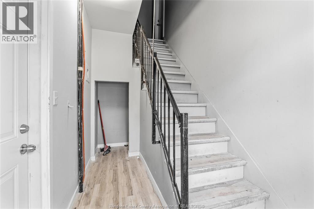 314 Bruce, Windsor, Ontario  N9A 4W5 - Photo 4 - 26019151