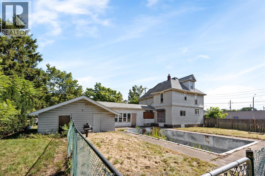 3770 Sandwich Street, Windsor, Ontario  N9C 1C1 - Photo 4 - 26019106