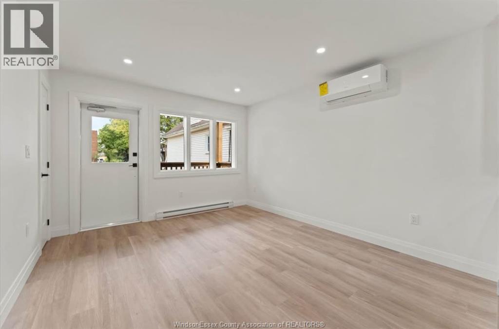 1287 Aubin Road Unit# Upper, Windsor, Ontario  N8Y 4E4 - Photo 3 - 26019058