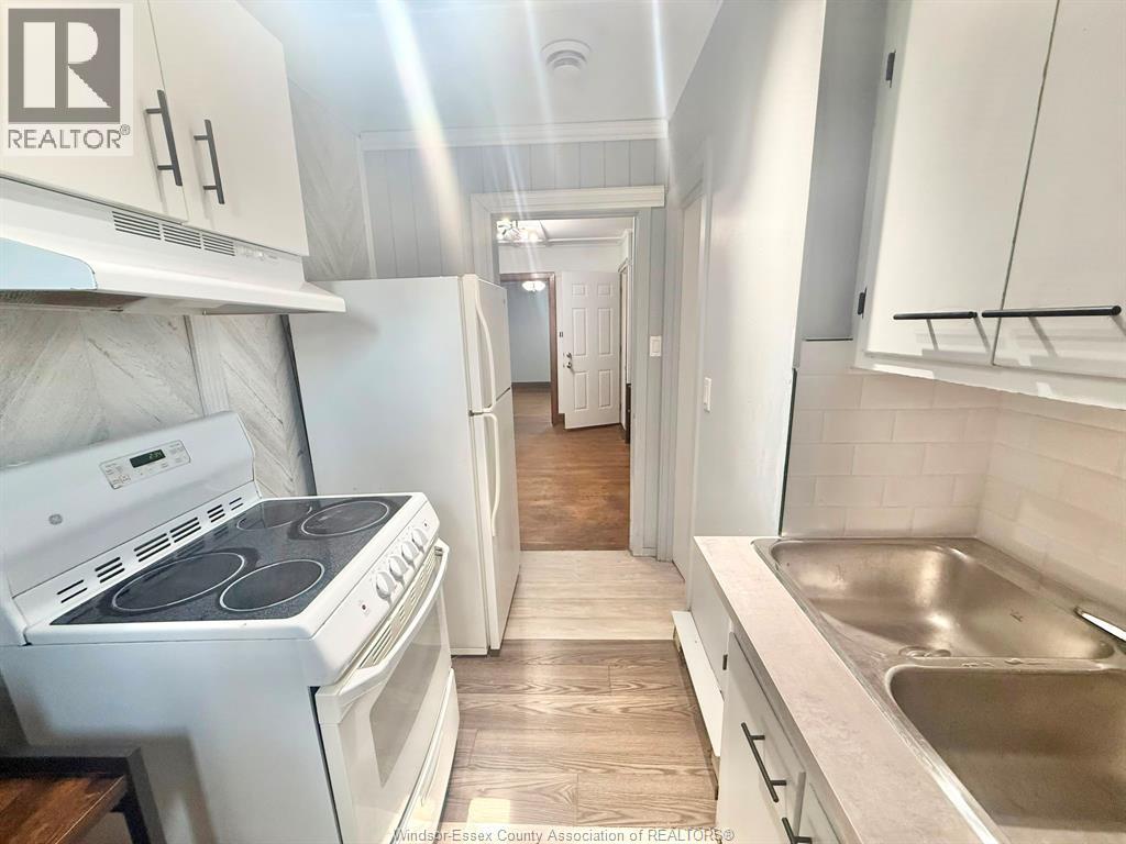 427 Cameron, Windsor, Ontario  N9B 1Y9 - Photo 18 - 26019158