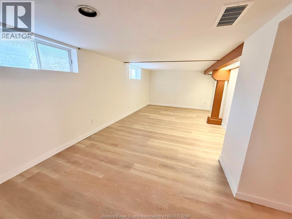 427 Cameron, Windsor, Ontario  N9B 1Y9 - Photo 31 - 26019158