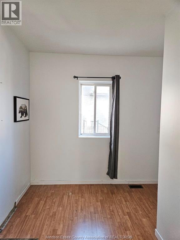 427 Cameron, Windsor, Ontario  N9B 1Y9 - Photo 8 - 26019158