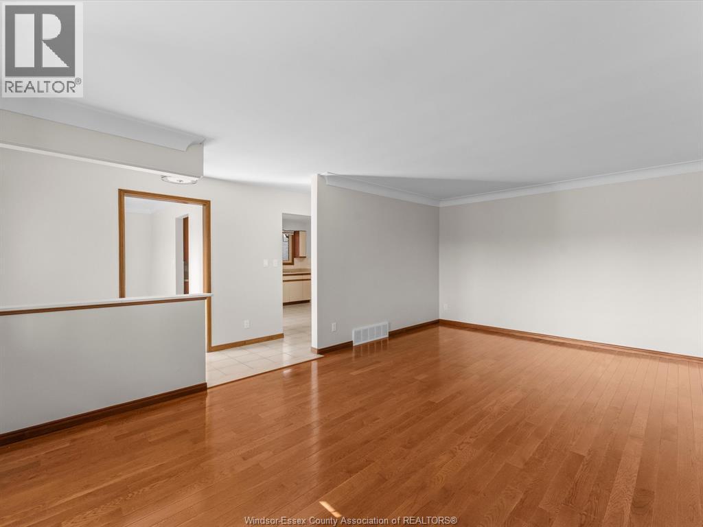 2787 Lionel Drive, Windsor, Ontario  N8X 4X2 - Photo 7 - 26019157
