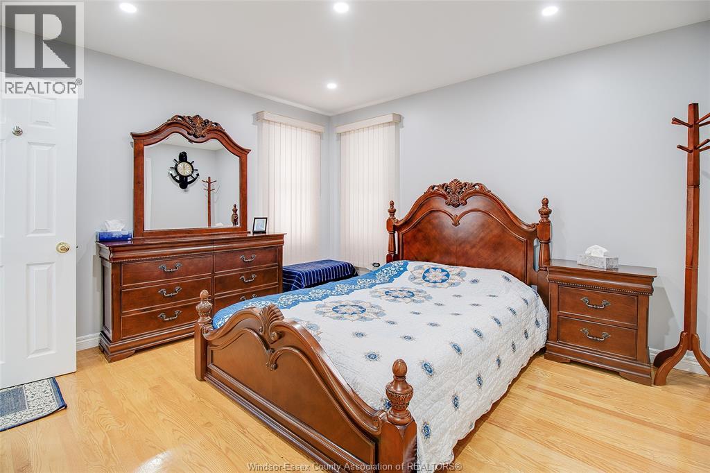 2759 Mckay Avenue, Windsor, Ontario  N9E 2P7 - Photo 11 - 26019118