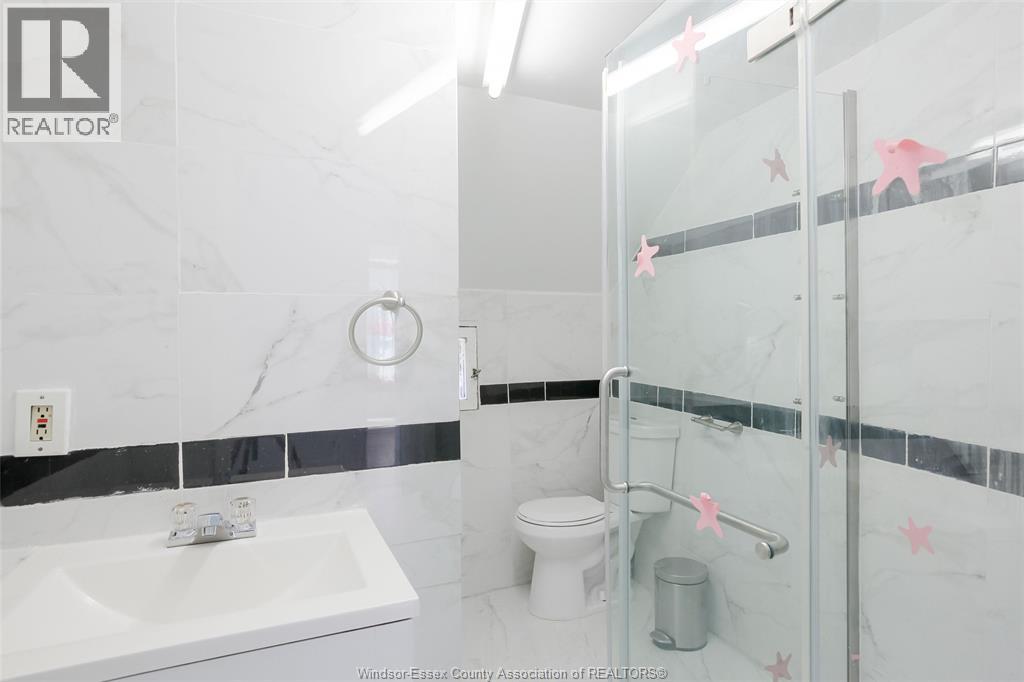 355 Bridge, Windsor, Ontario  N9B 2M3 - Photo 18 - 26019153