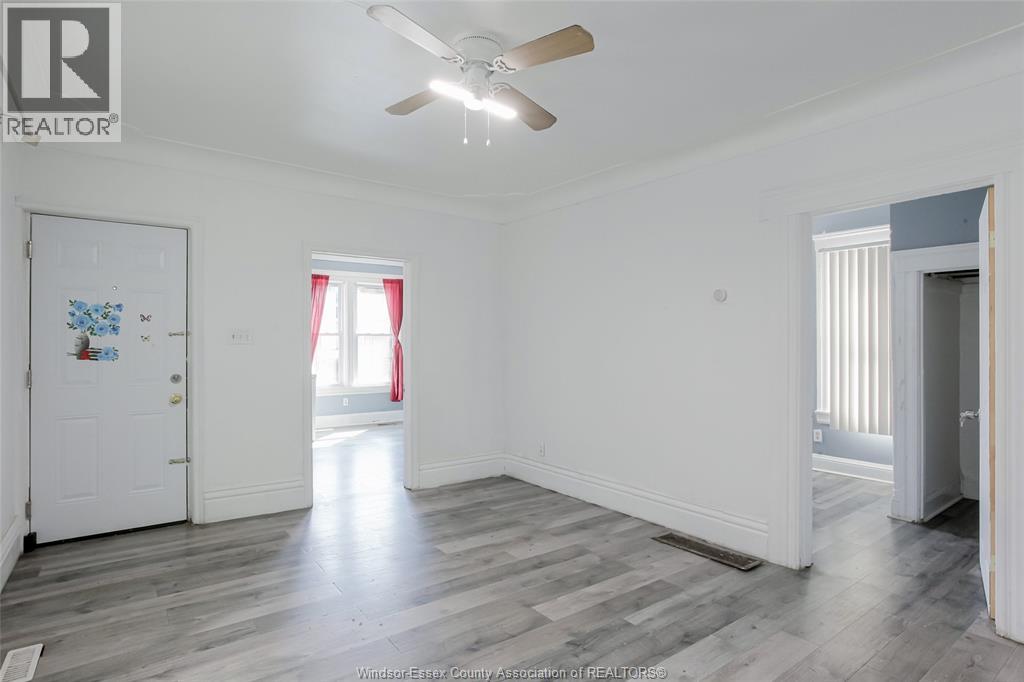 355 Bridge, Windsor, Ontario  N9B 2M3 - Photo 4 - 26019153