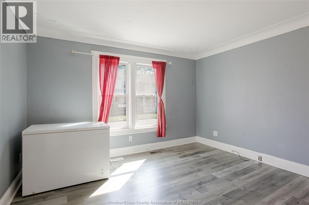 355 Bridge, Windsor, Ontario  N9B 2M3 - Photo 5 - 26019153
