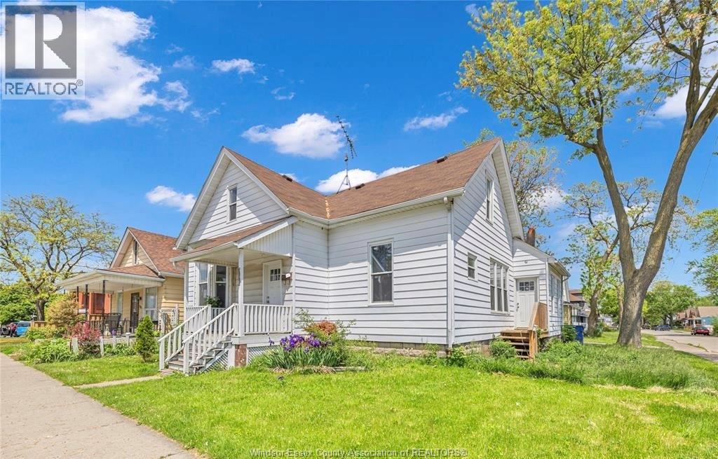 294 Louis Avenue, Windsor, Ontario  N9A 1W2 - Photo 2 - 26019176