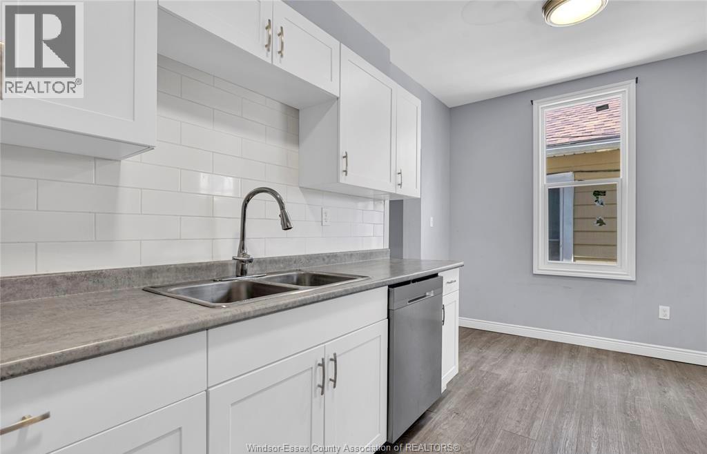 294 Louis Avenue, Windsor, Ontario  N9A 1W2 - Photo 5 - 26019175