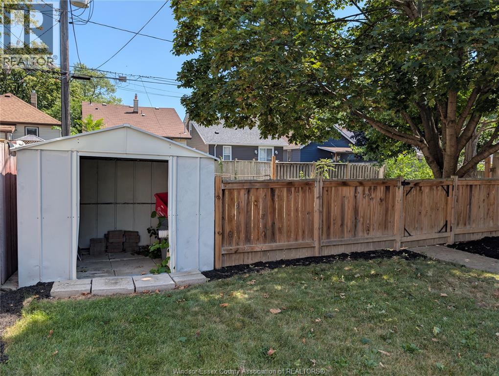 868 Elm, Windsor, Ontario  N9A 5H3 - Photo 28 - 26019182
