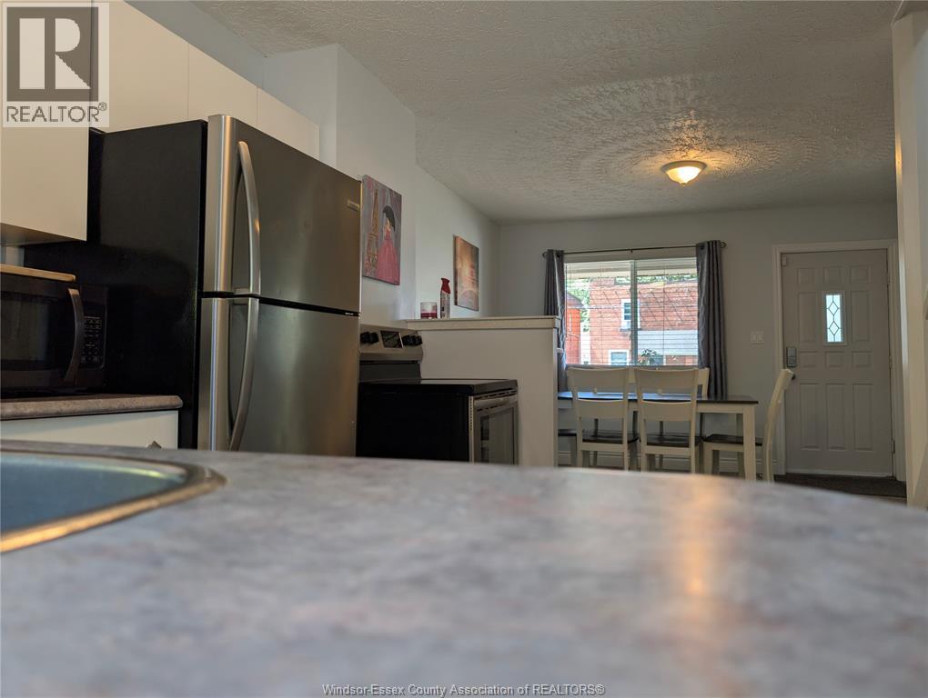 868 Elm, Windsor, Ontario  N9A 5H3 - Photo 32 - 26019182