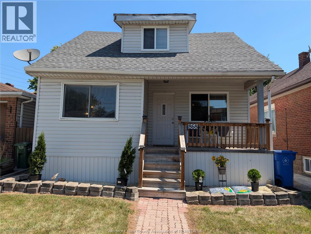 868 Elm, Windsor, Ontario  N9A 5H3 - Photo 4 - 26019182