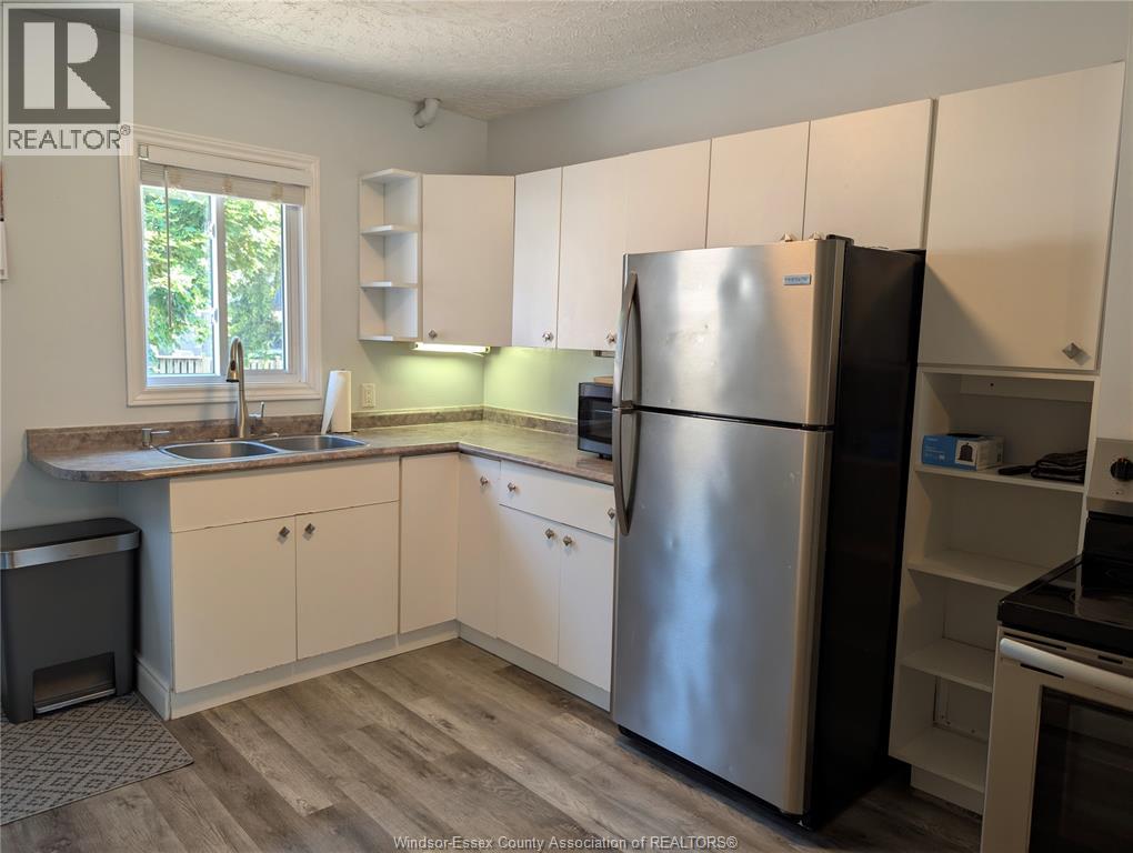 868 Elm, Windsor, Ontario  N9A 5H3 - Photo 7 - 26019182