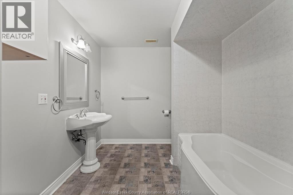 421 Gibb Street, Amherstburg, Ontario  N9V 3V7 - Photo 26 - 26019190