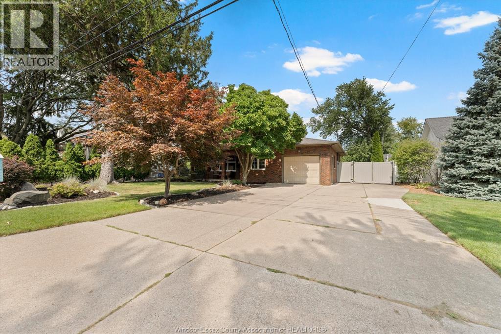 4060 Kennedy Drive, Windsor, Ontario  N9G 1X8 - Photo 4 - 26019193