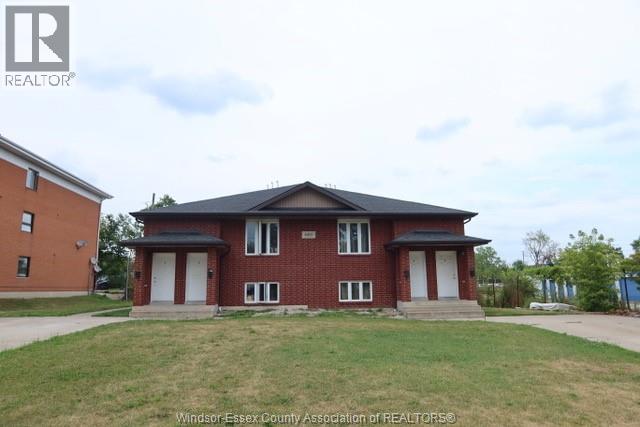 680 Cameron Unit# 4, Windsor, Ontario  N9B 1Z1 - Photo 1 - 26019206